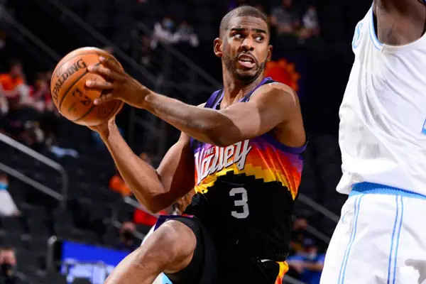  保罗达成生涯两万次助攻里程碑时刻  